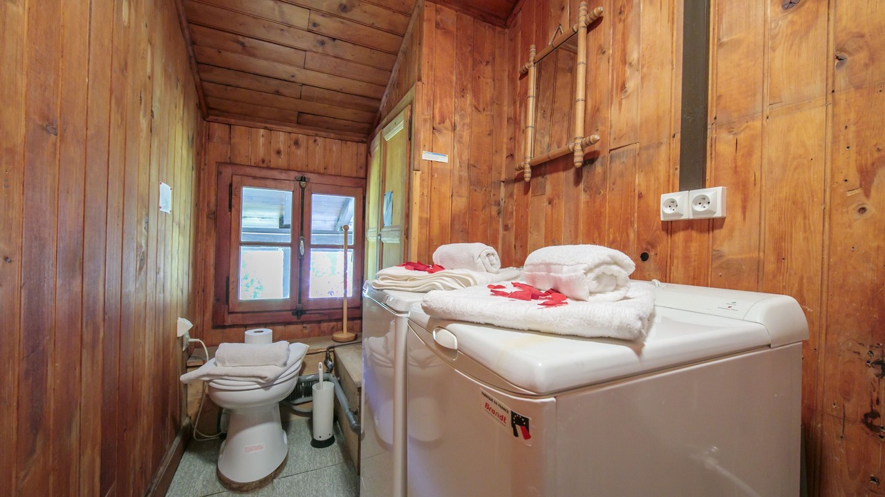 Photo of Bathroom in Montroc
