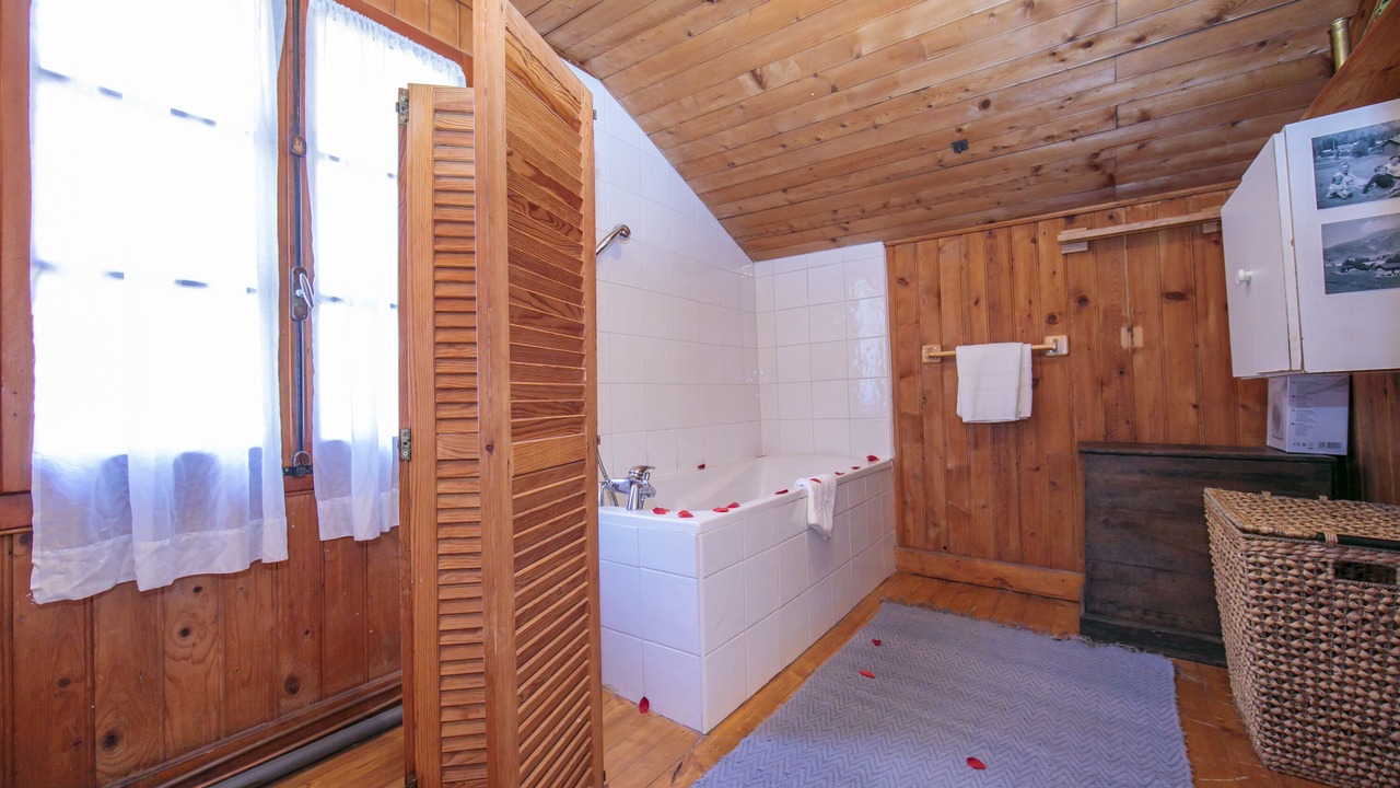 Photo of Bathroom in Montroc