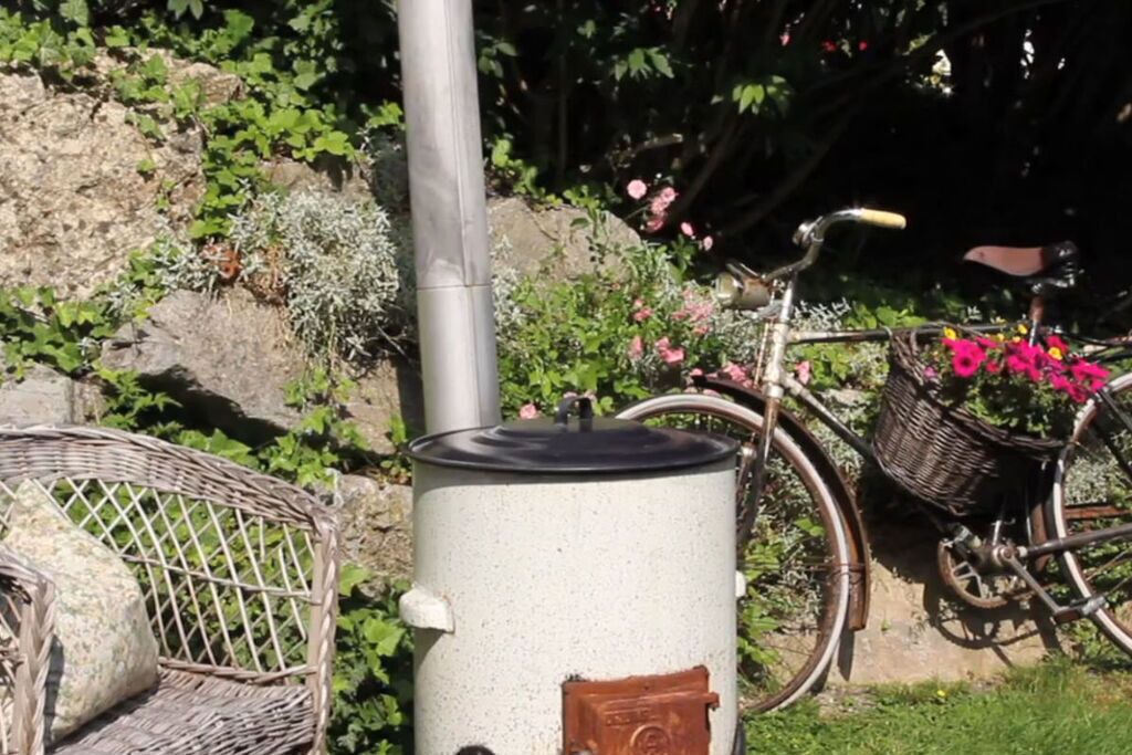 Photo of Outdoor in Anger