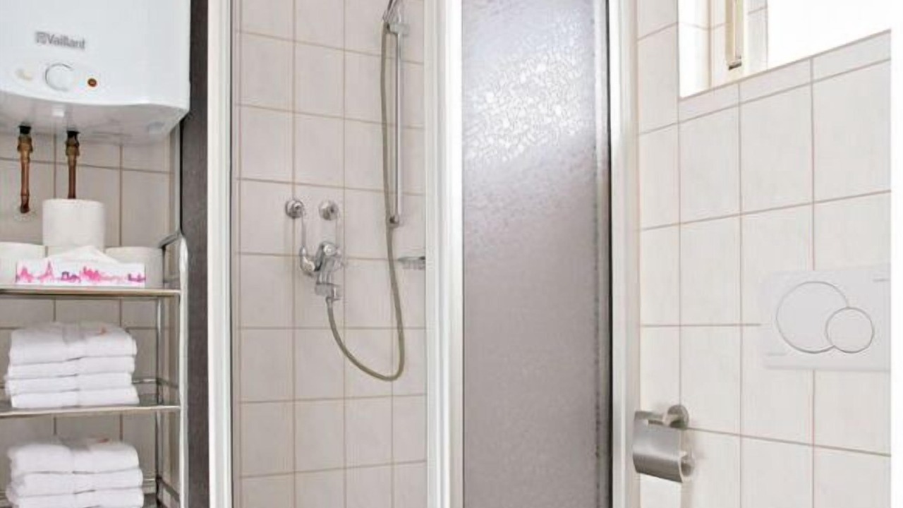 Photo of Bathroom in Motten