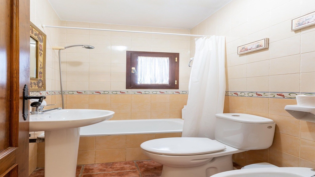 Photo of Bathroom in Rivero de Posadas