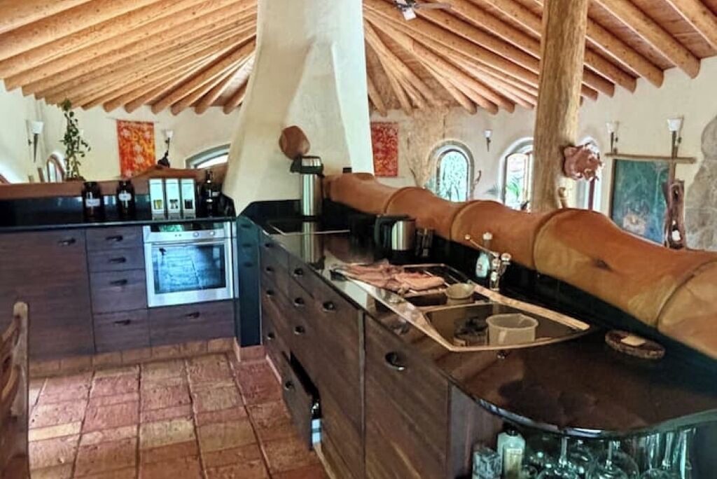 Photo of Kitchen in Rottenberg