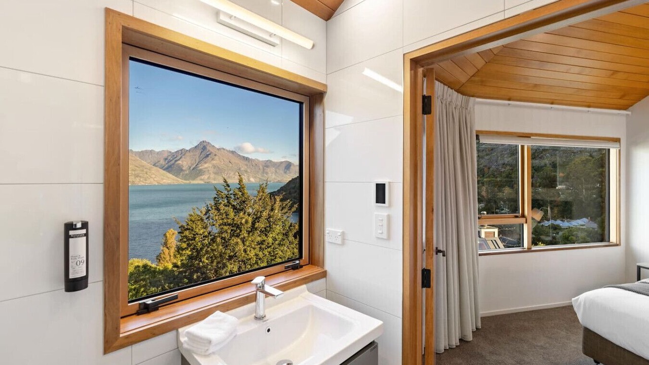 Photo of Bathroom in Sunshine Bay