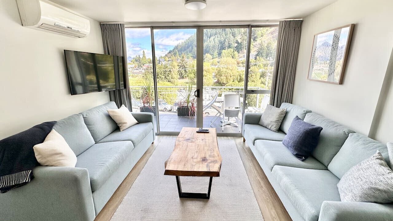 Photo of Livingroom in Queenstown City Centre