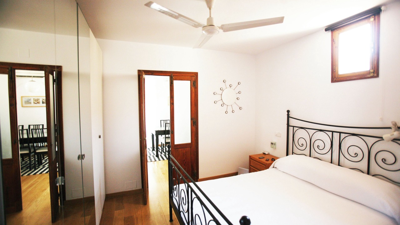 Photo of Bedroom in Malasana