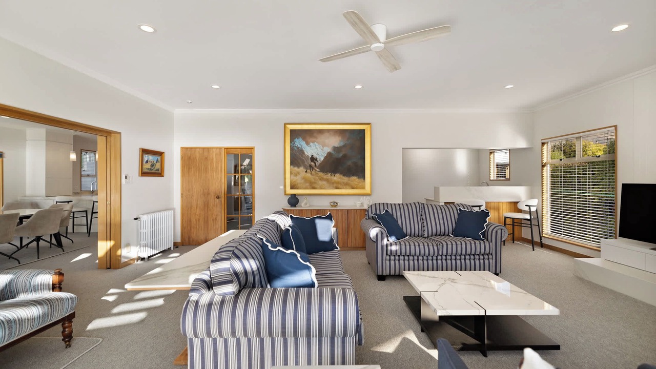 Photo of Livingroom in Kelvin Heights