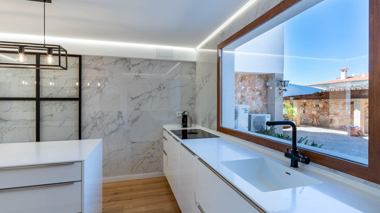 Photo of Kitchen in Es Garrovers