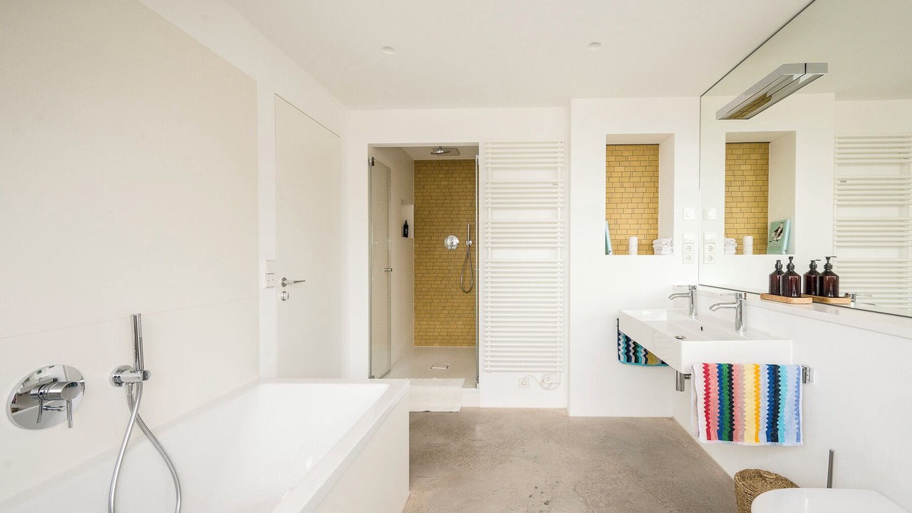 Photo of Bathroom in Neuschwabing
