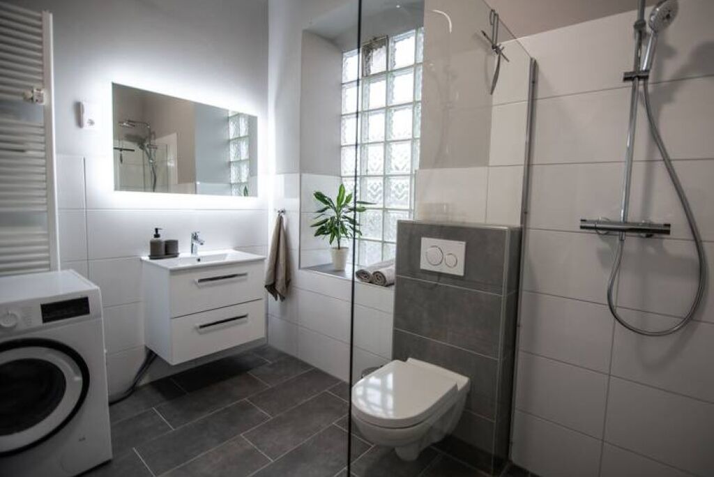 Photo of Bathroom in Buer