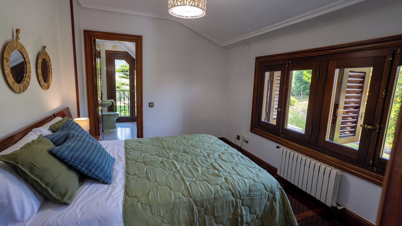 Photo of Bedroom in Mogro