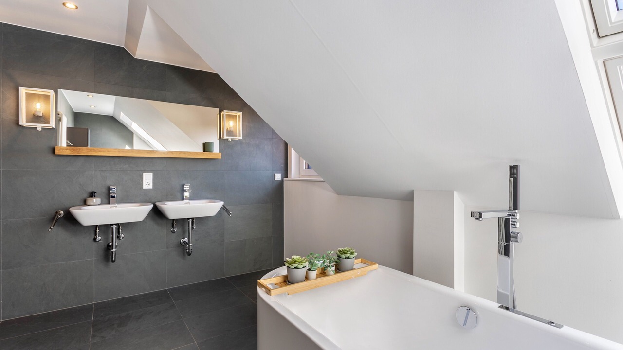 Photo of Bathroom in Huesten