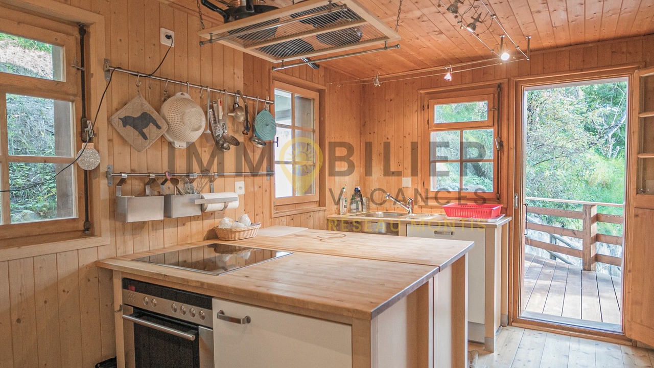 Photo of Kitchen in St. Luc