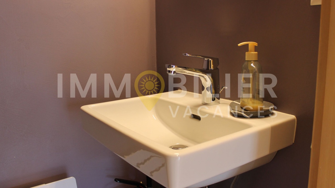 Photo of Bathroom in St. Luc