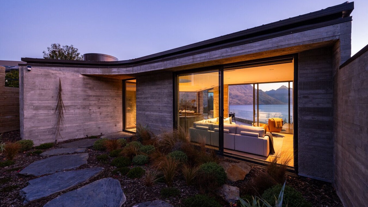 Photo of Patio Balcony in Queenstown City Centre