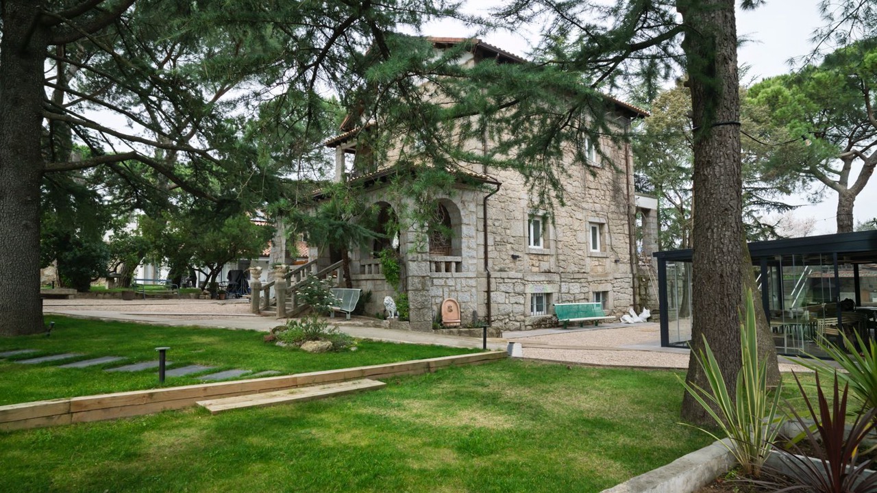 Photo of Others in Mirasierra