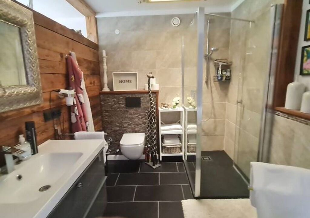 Photo of Bathroom in Bad Fuessing