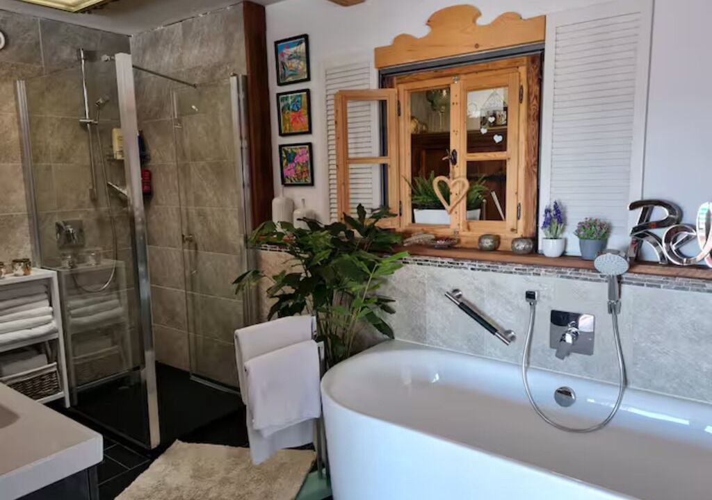 Photo of Bathroom in Bad Fuessing