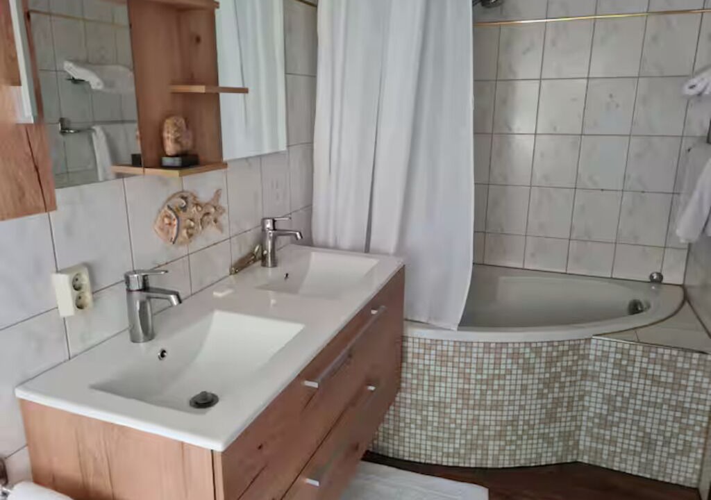 Photo of Bathroom in Windorf