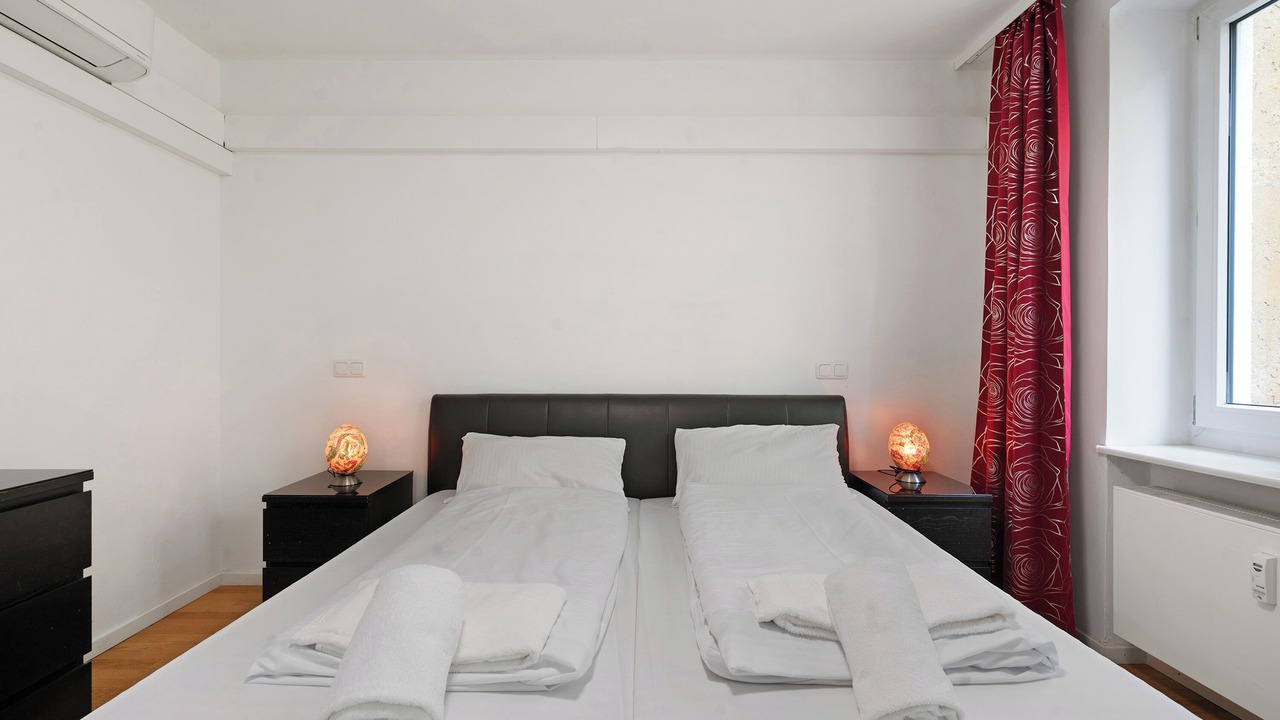 Photo of Bedroom in Ludwigsvorstadt-Kliniken
