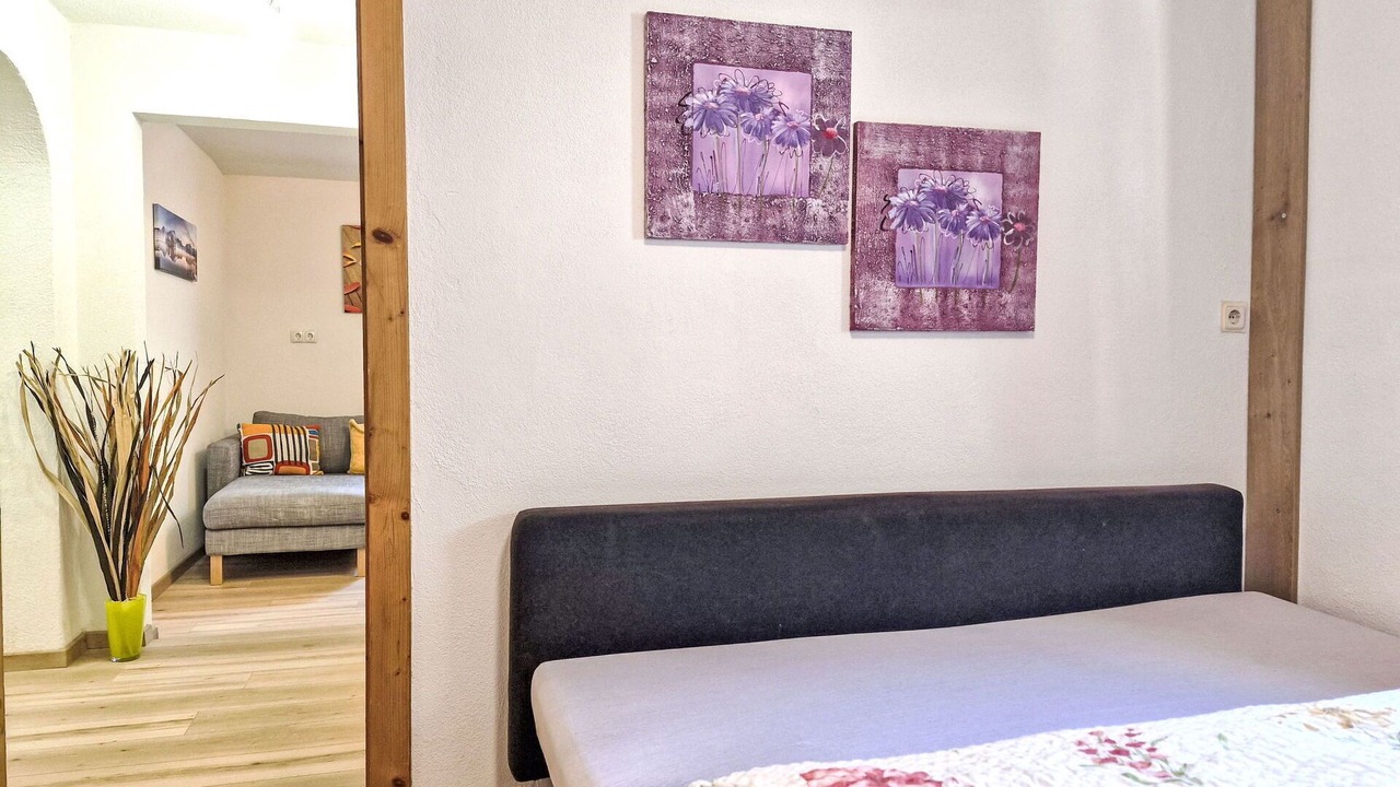 Photo of Bedroom in Huben