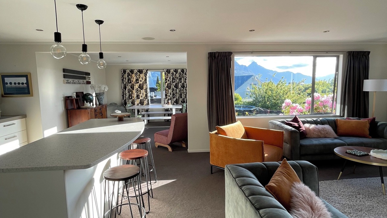 Photo of Livingroom in Kelvin Heights