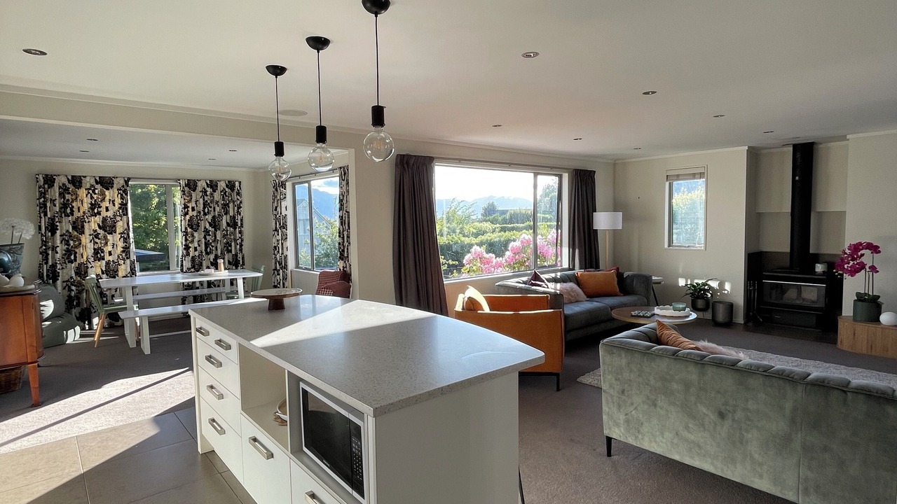 Photo of Livingroom in Kelvin Heights