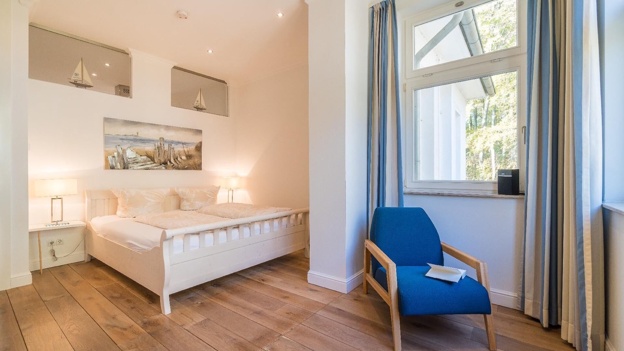 Photo of Bedroom in Moenchgut Peninsula