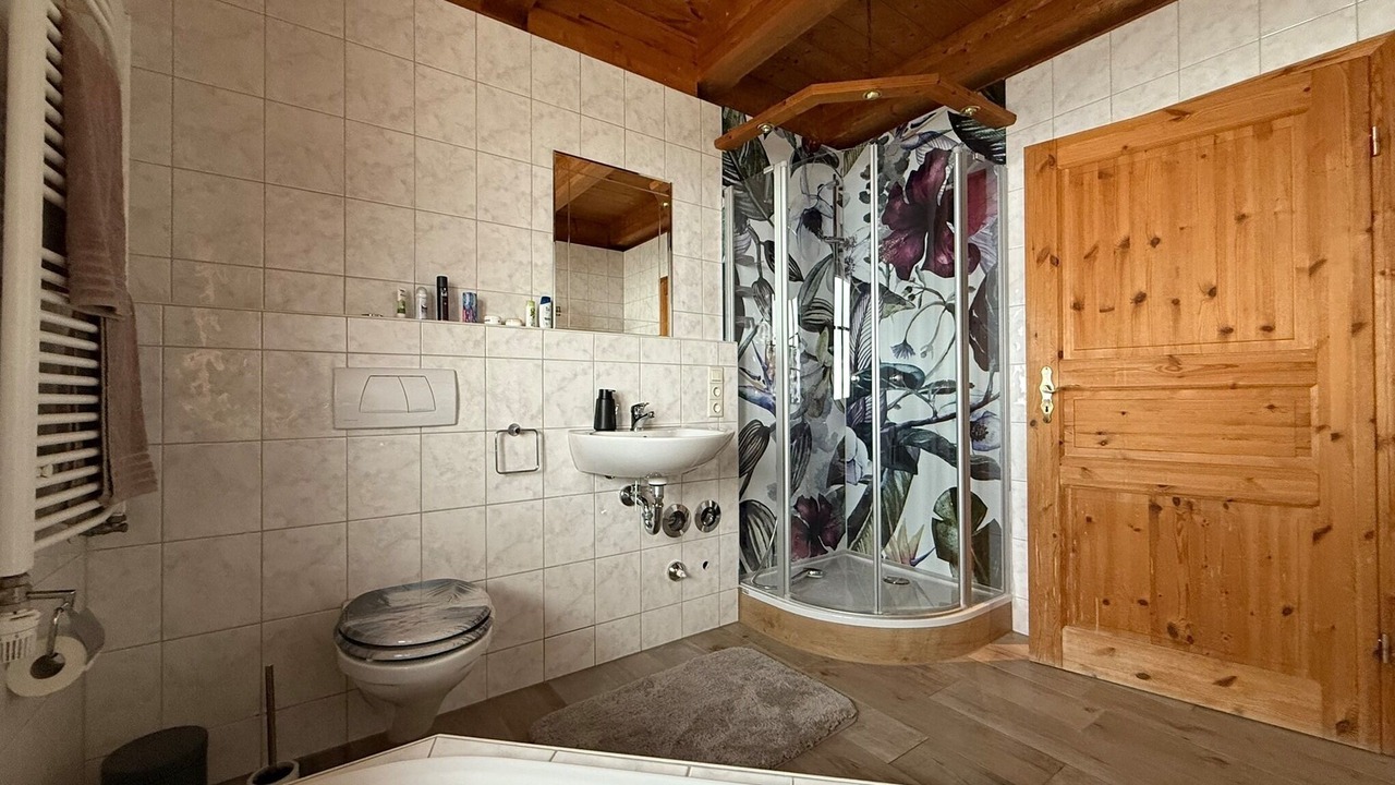 Photo of Bathroom in Burggen