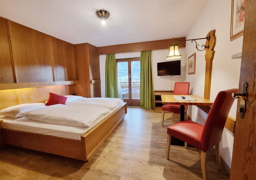 Photo of Bedroom in Mittenwald
