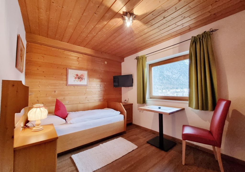 Photo of Bedroom in Mittenwald