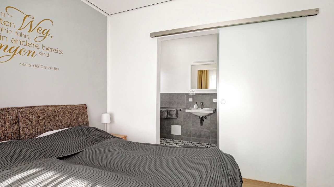 Photo of Bedroom in Voehringen