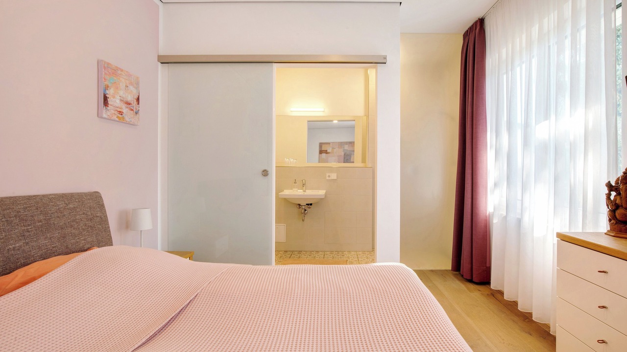 Photo of Bedroom in Voehringen