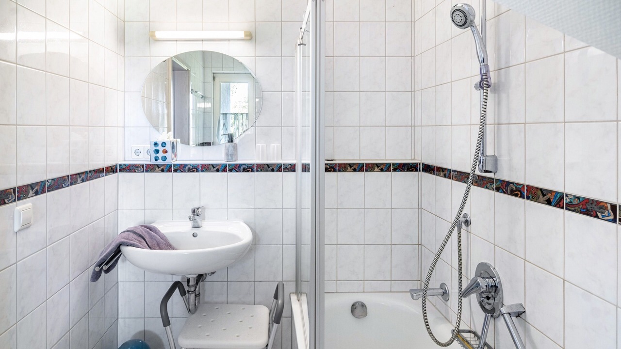 Photo of Bathroom in Hochbuch