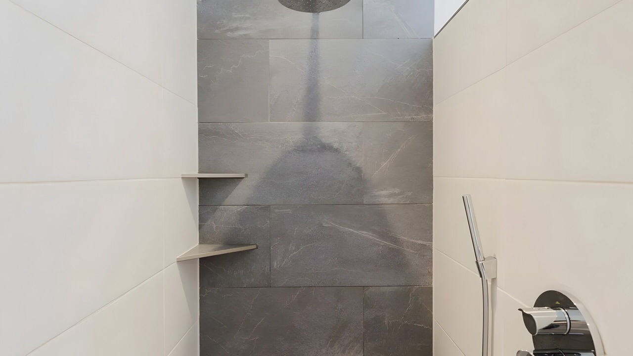 Photo of Bathroom in Saalhausen