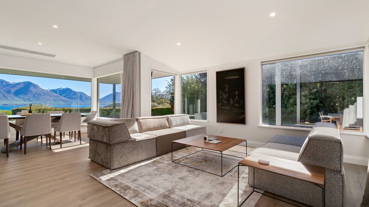 Photo of Livingroom in Closeburn