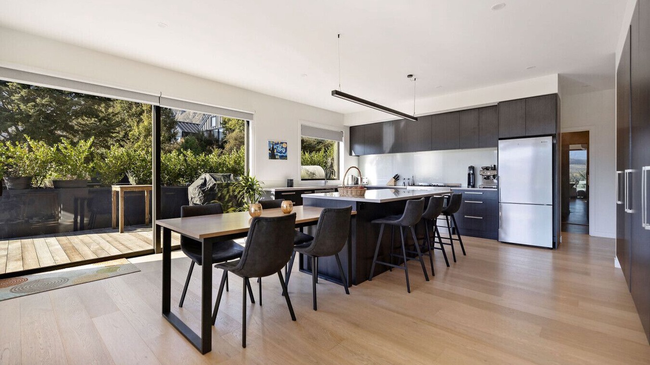 Photo of Kitchen in Kawarau Falls
