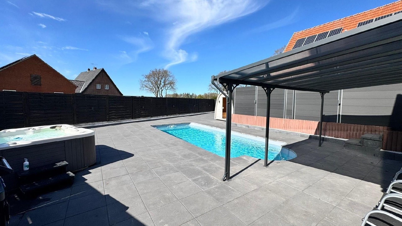 Photo of Outdoor in Neuborger