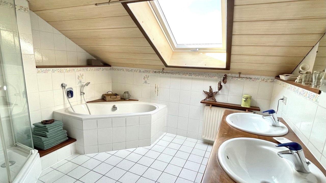 Photo of Bathroom in Palling