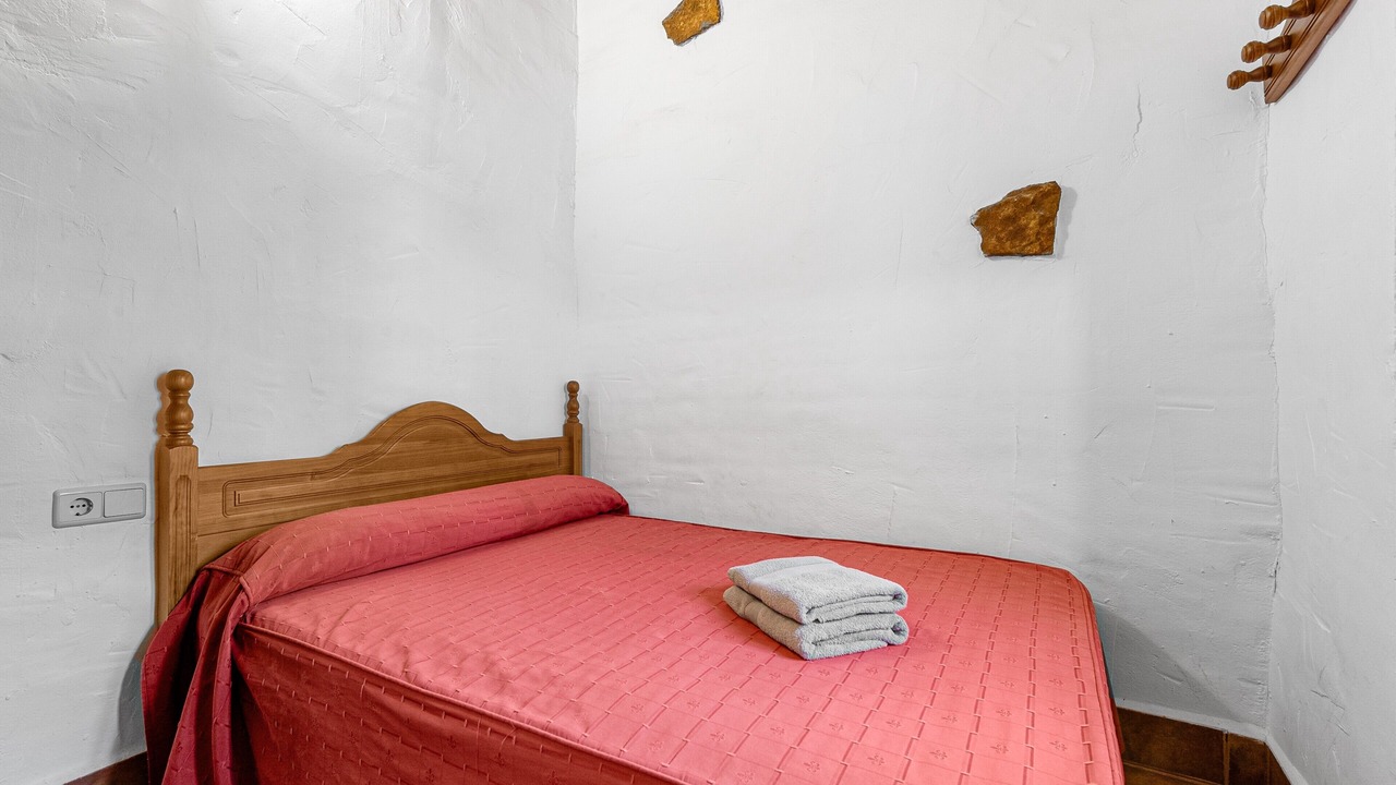 Photo of Bedroom in Almogia