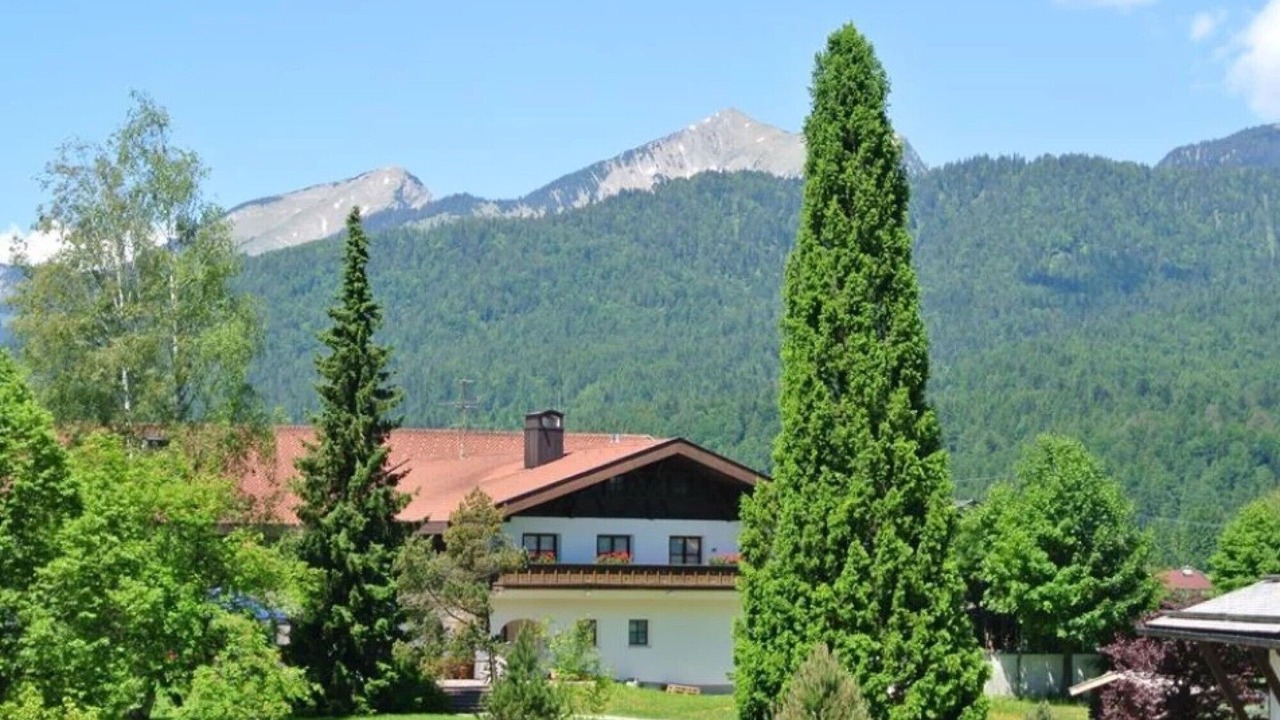 Photo of Outdoor in Kruen