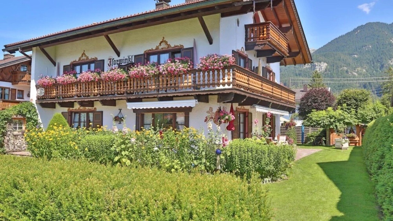 Photo of Outdoor in Kruen