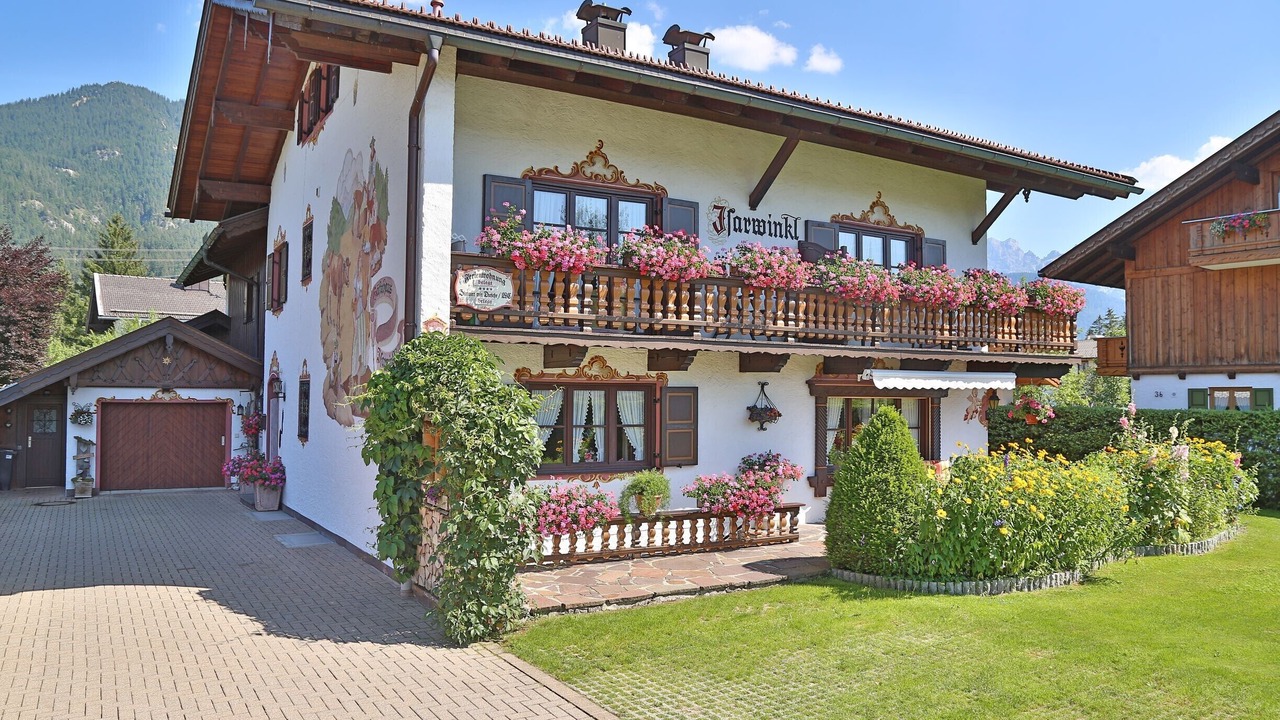 Photo of Outdoor in Kruen