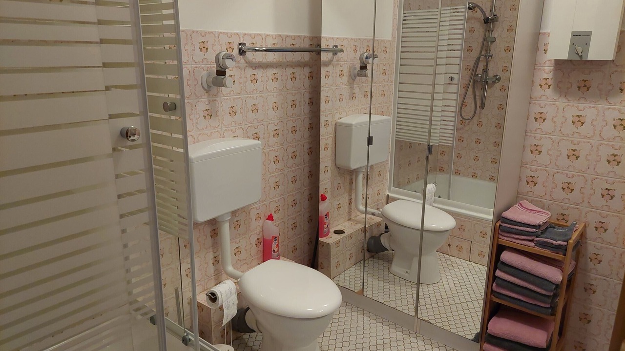 Photo of Bathroom in Moehnesee