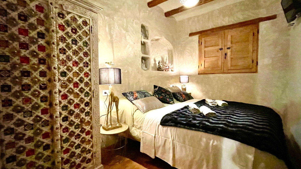Photo of Bedroom in Olba