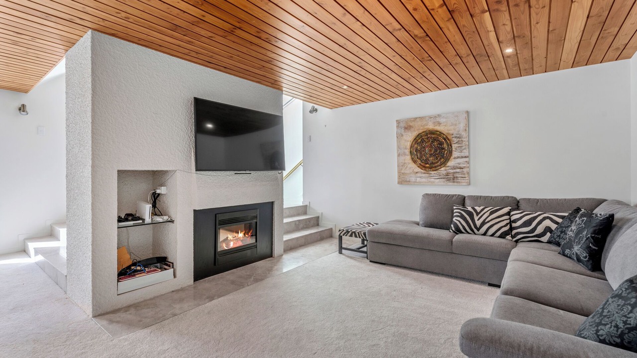 Photo of Livingroom in Kelvin Heights