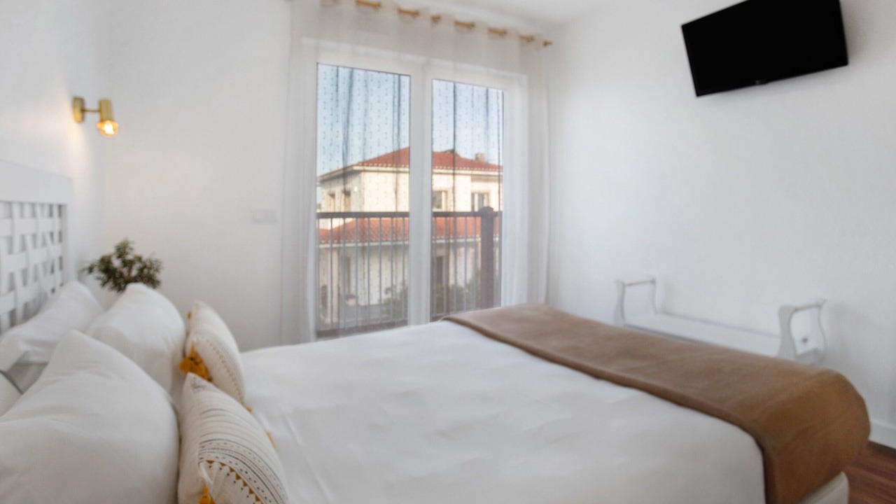 Photo of Bedroom in Raposos