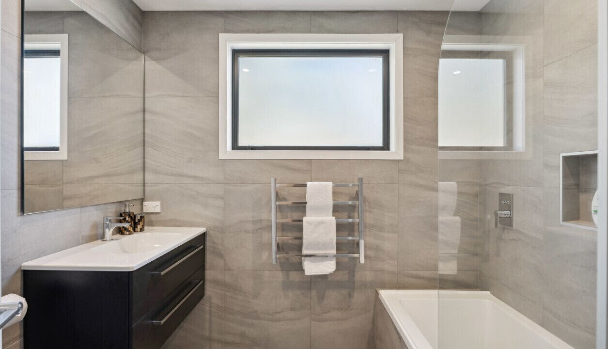 Photo of Bathroom in Sunshine Bay