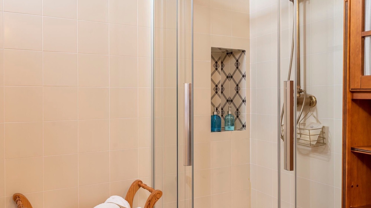Photo of Bathroom in Noves