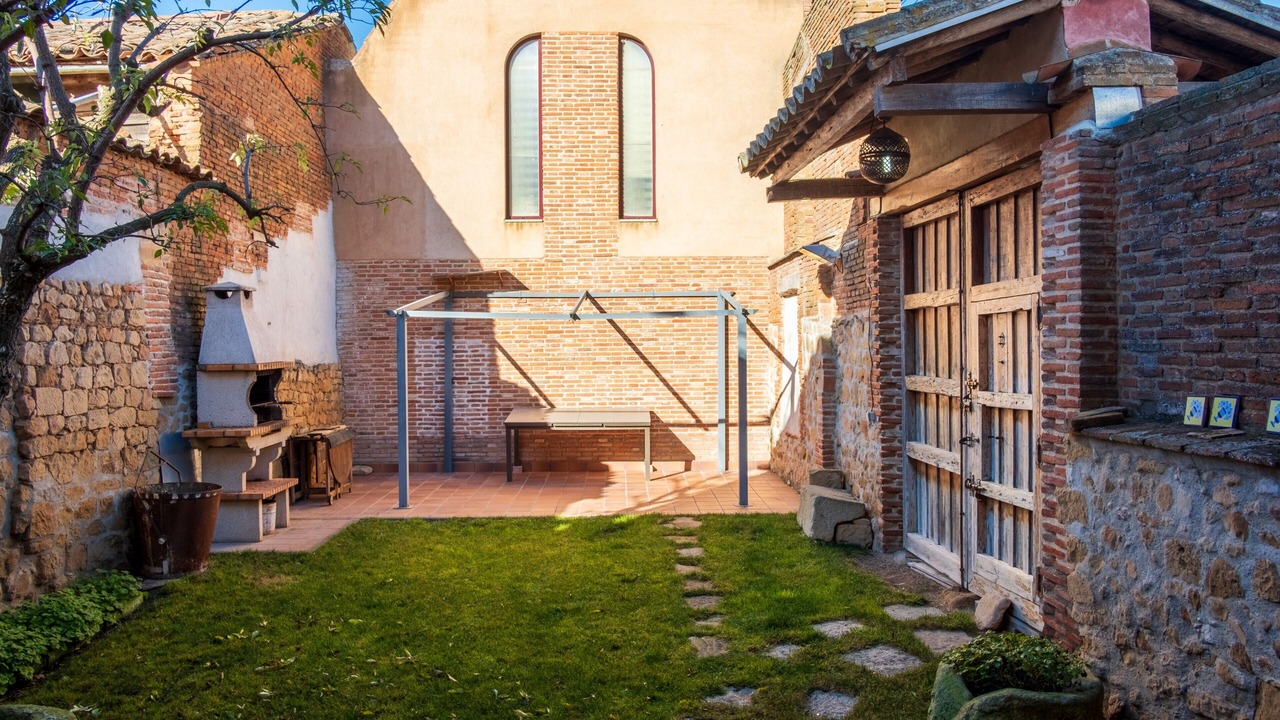 Photo of Patio Balcony in La Velles