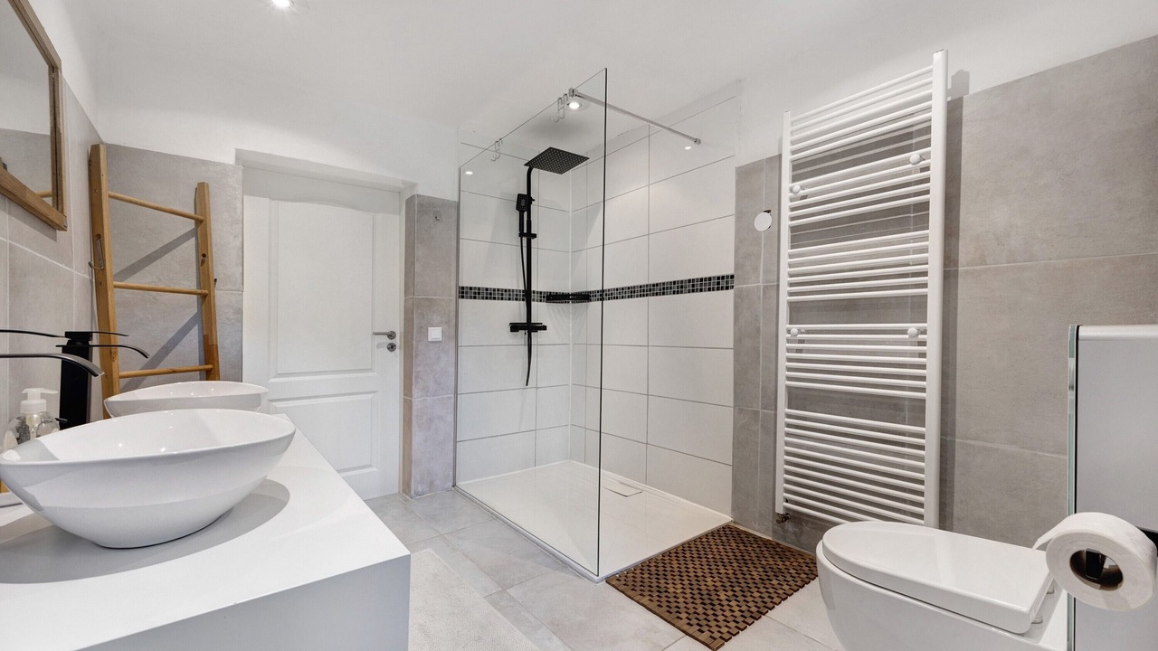 Photo of Bathroom in Kirch Jesar